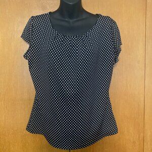 Mandy Evans Women’s Short Sleeve Blouse Size L Polkdot Lightweight Stretch